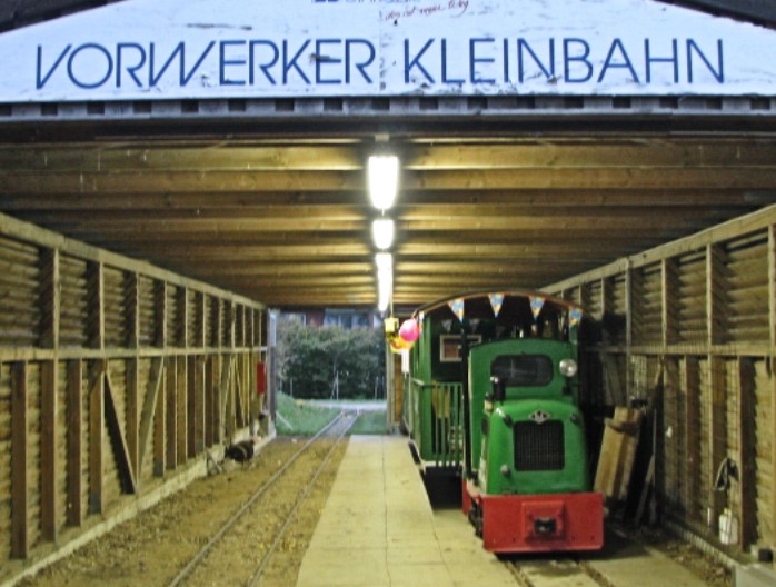 Vorwerker Kleinbahn im Bürgerpark Lübeck – Lübeck 23554