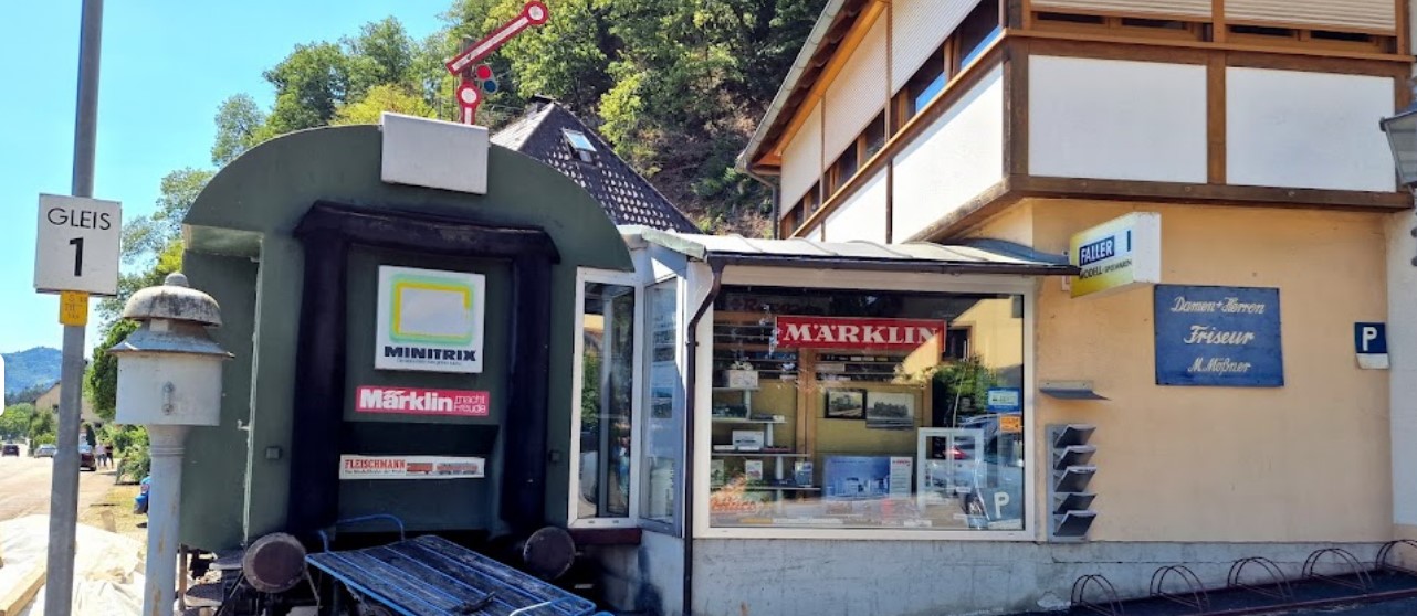 Manfred Mößner Friseursalon & Modelleisenbahn – Gutach im Breisgau 79261