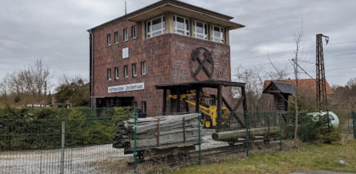 Zechenhaus des Bergverein zu Hüttenrode e.V. (Grubenbahn/Feldbahn) – Hüttenrode 38889