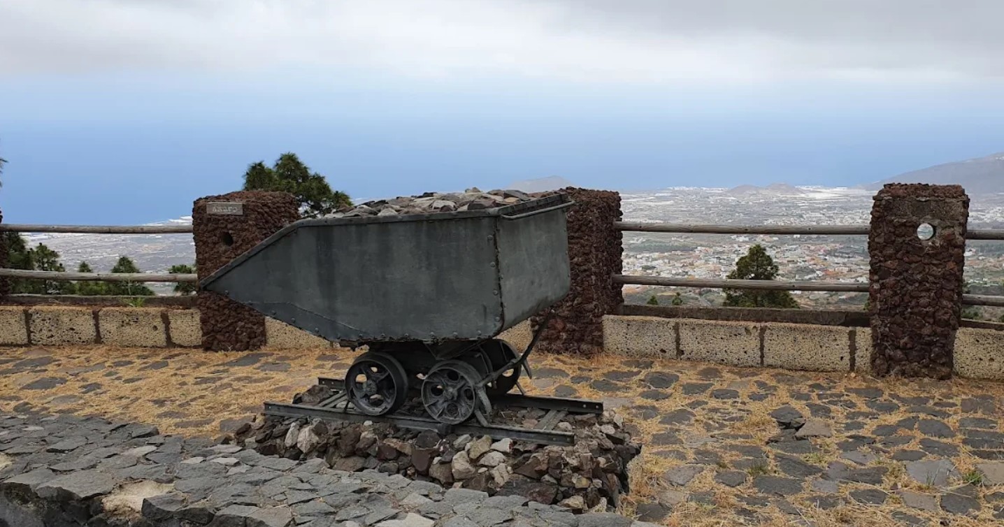 Feldbahn Kipplore Denkmal am Montes Los Frailes Aussichtspunkt – Arafo/Teneriffa 38550 (E)