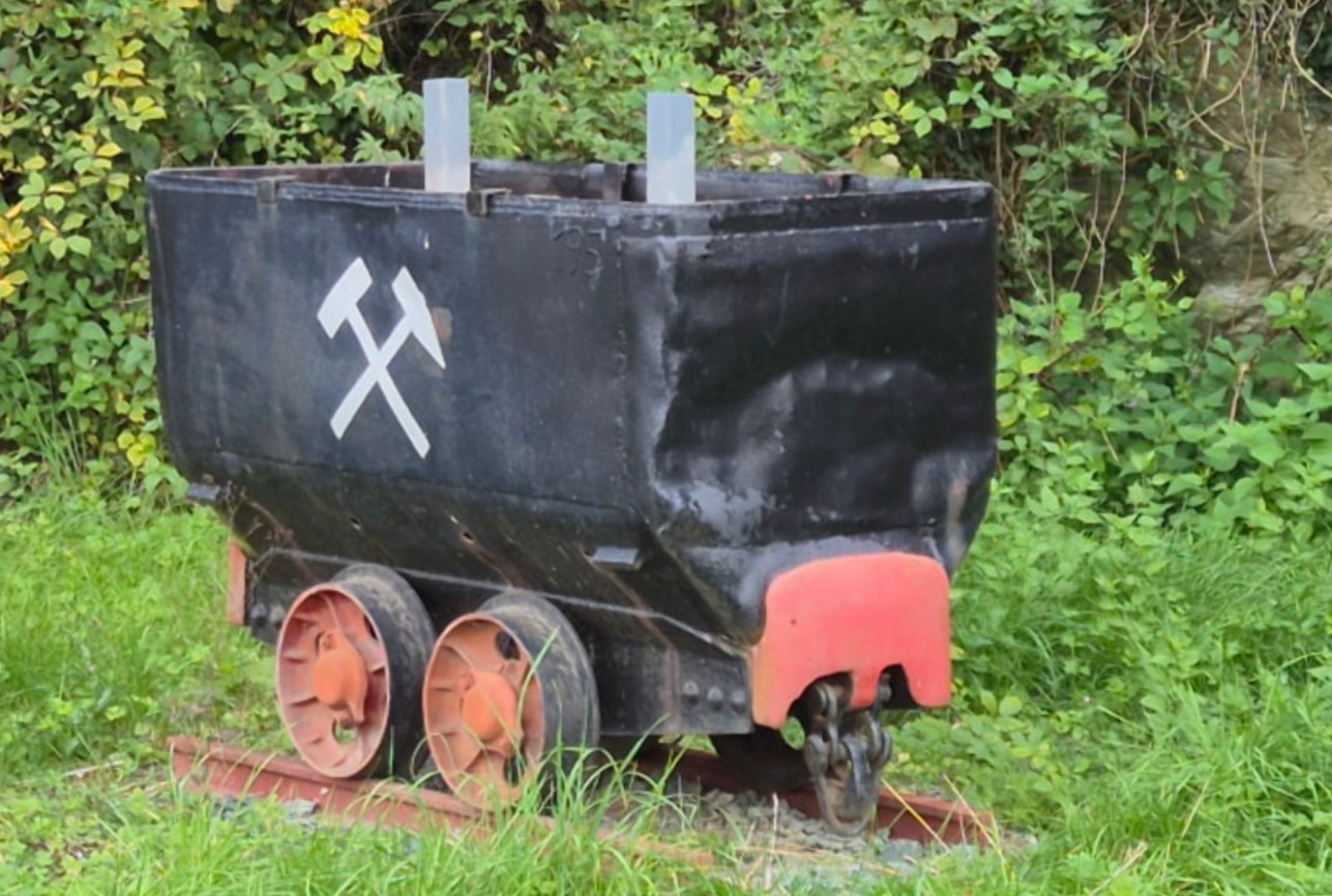 Denkmal Grubenhunt Förderwagen (Feldbahn) – Villmar OT Aumenau 65606