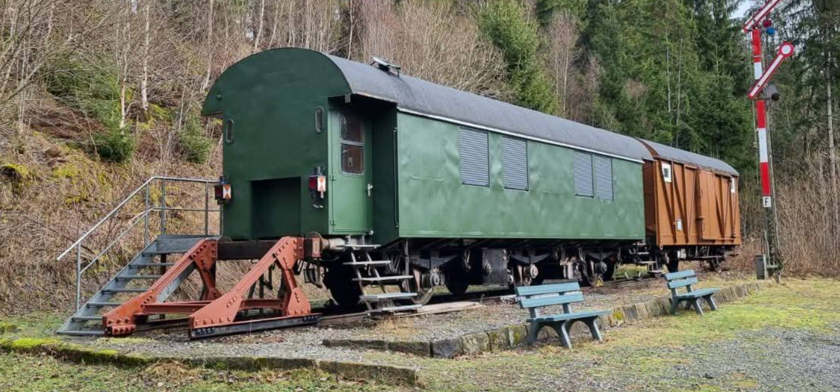 Denkmalzug Wagen Bahnhof Röspe – Erndtebrück OT Röspe 57339